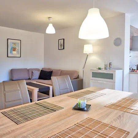 Apartment Liznjan Ližnjan