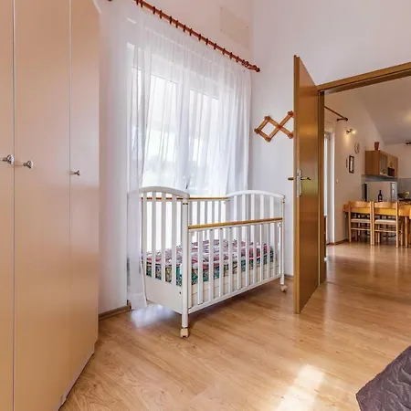 Apartment Liznjan * Ližnjan