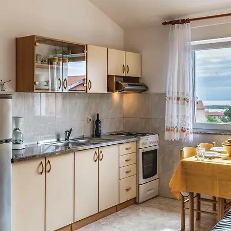Apartment Liznjan Ližnjan